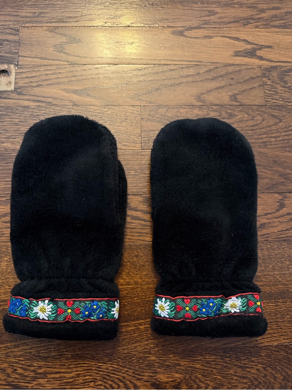 Black Polar Mitts Mittens with Fuzzy Interior